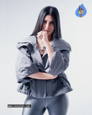 Shruti Haasan Photos - 7 of 9