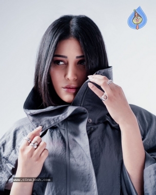 Shruti Haasan Photos - 9 of 9