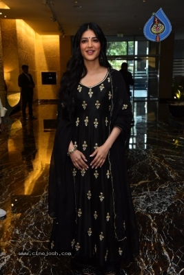 Shruti Haasan Photos - 14 of 21