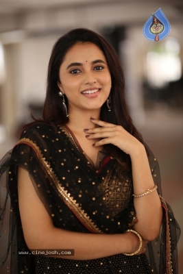 Priyanka Mohan Photos - 15 of 21