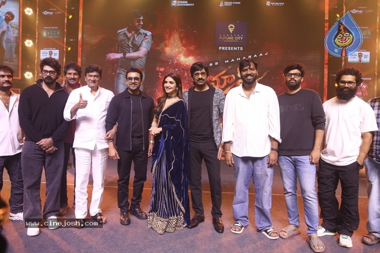 Mass Jathara Event - 33 / 37 photos