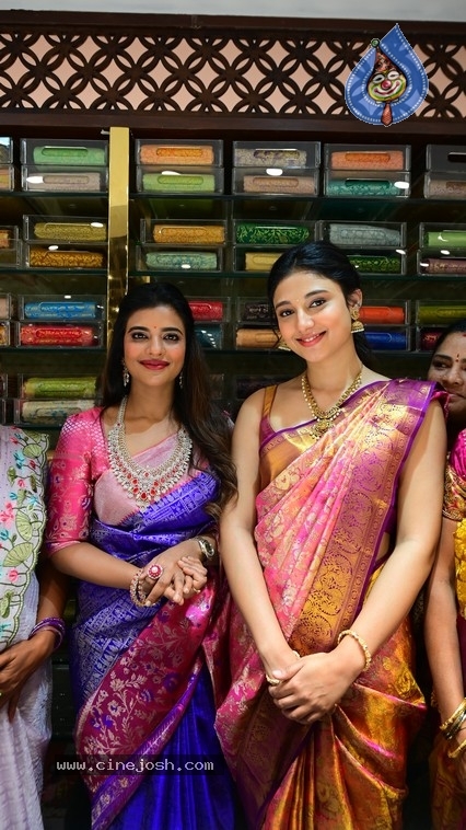 AR and RN At Subhapradam Mall opening - 10 / 28 photos