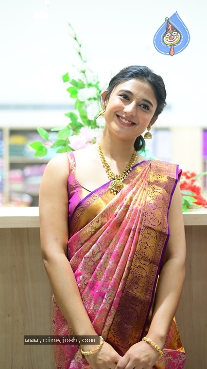 AR and RN At Subhapradam Mall opening - 16 / 28 photos