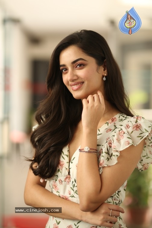 Bhagyashri Borse Photos - 20 / 21 photos