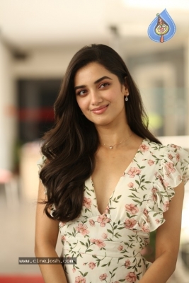 Bhagyashri Borse Photos - 14 of 21