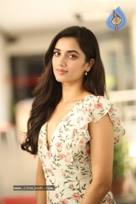 Bhagyashri Borse Photos - 19 of 21