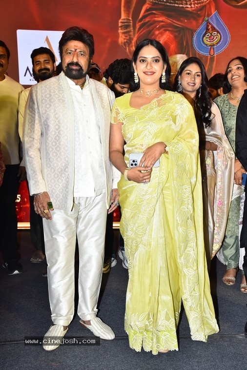 Akhanda 2 Pre Release Event - 17 / 33 photos