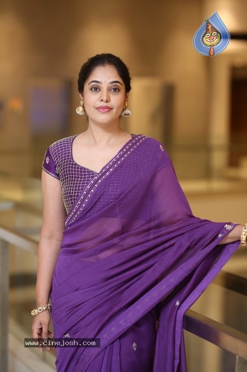 Bindu Madhavi Photos - 16 / 16 photos