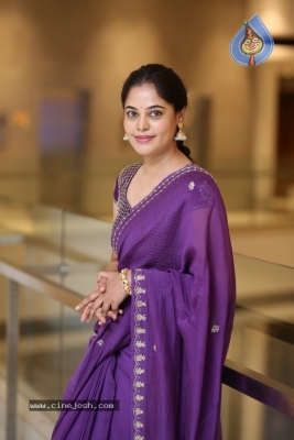 Bindu Madhavi Photos - 15 of 16