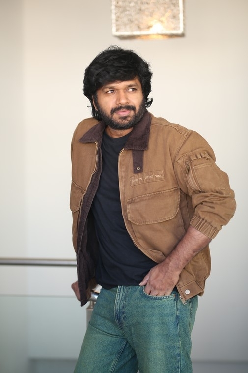 Anil Ravipudi Photos - 4 / 21 photos