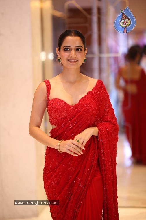 Ashika Ranganath Photos - 1 / 15 photos