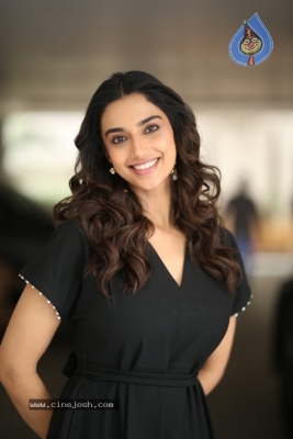 Meenakshi Chaudhary Photos - 9 of 20