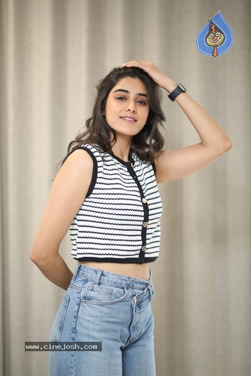 Sakshi Vyde Photos - 15 / 21 photos