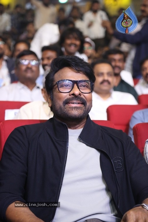 MSG Pre Release Event - 4 / 35 photos