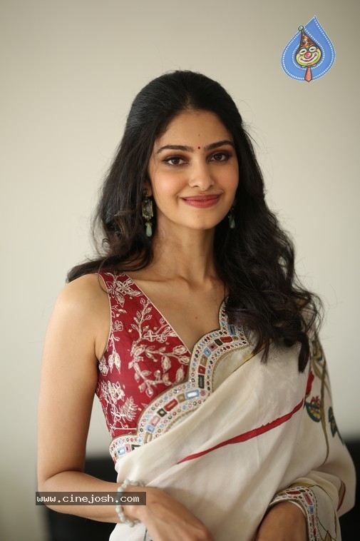 Manasa Varanasi Photos - 12 / 16 photos