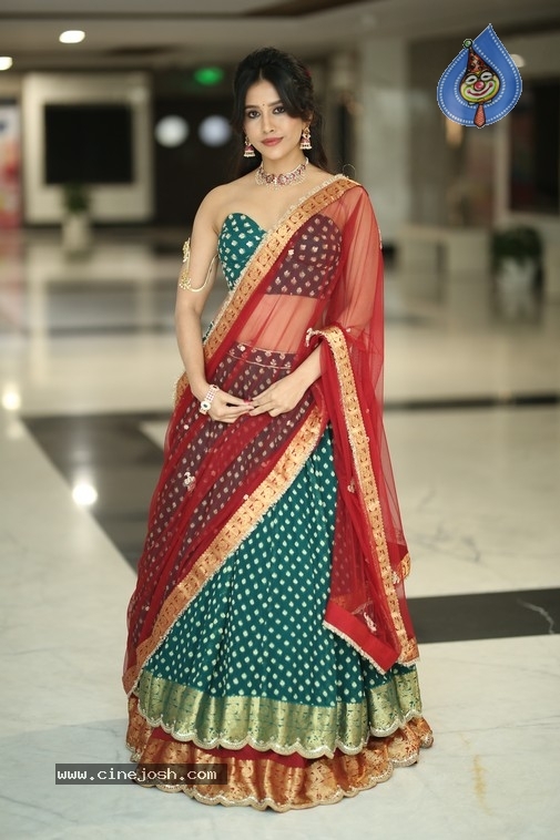 Nabha Natesh Photos - 4 / 21 photos