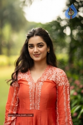 Bhagyashri Borse Photos - 8 of 11