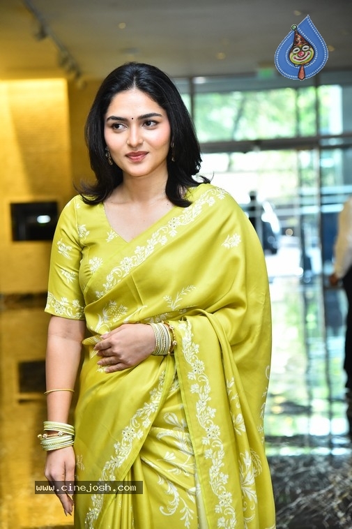 Kayadu Lohar Photos - 5 / 15 photos