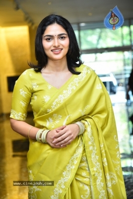 Kayadu Lohar Photos - 10 of 15