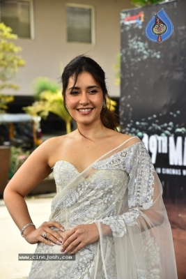 Raashi Khanna Photos - 14 of 19