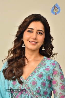 Raashii Khanna Photos - 5 of 7