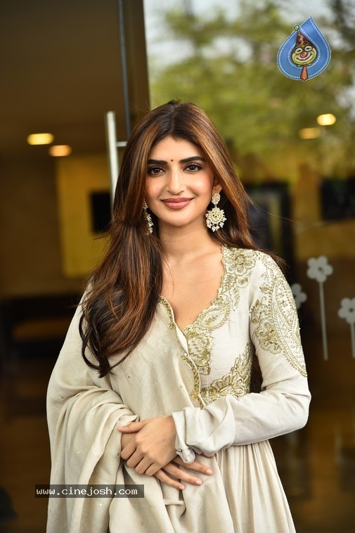 Sreeleela Photos - 15 / 16 photos