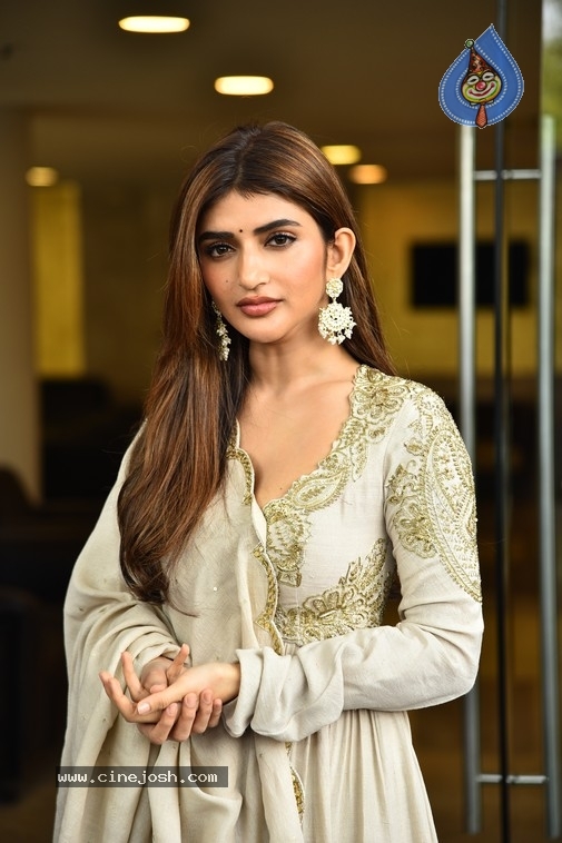 Sreeleela Photos - 16 / 16 photos