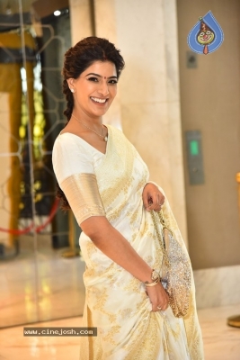 VaraLakshmi Sarathkumar Photos - 8 of 21