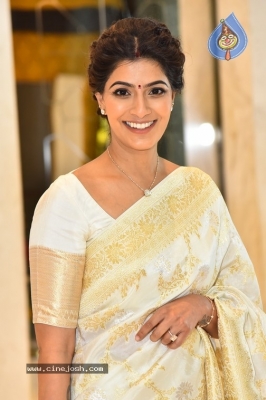 VaraLakshmi Sarathkumar Photos - 10 of 21