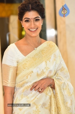 VaraLakshmi Sarathkumar Photos - 14 of 21