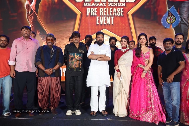 UBS Pre Release Event  - 4 / 21 photos