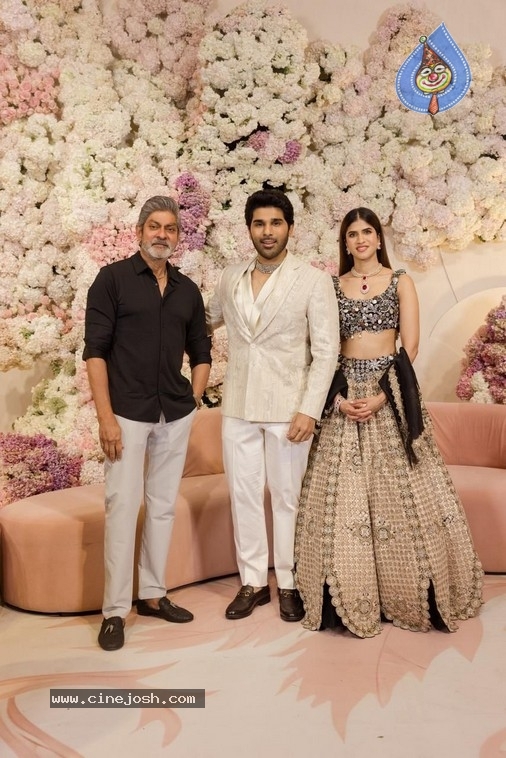 Allu Sirish Pre Wedding Reception - 25 / 39 photos