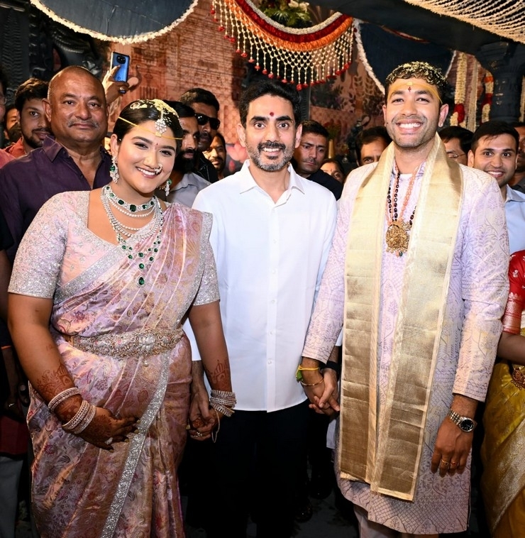 Dhulipalla Daughter Wedding Photos - 6 / 8 photos