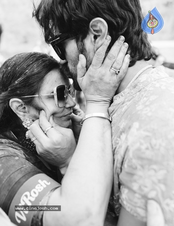 ViRosh Haldi Ceremony - 1 / 14 photos