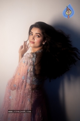 Bhagyashri Borse Photos - 7 of 11