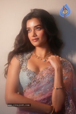 Bhagyashri Borse Photos - 9 of 11