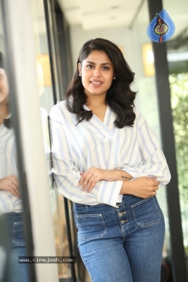 Faria Abdullah Photos - 5 of 16