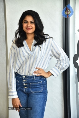 Faria Abdullah Photos - 7 of 16