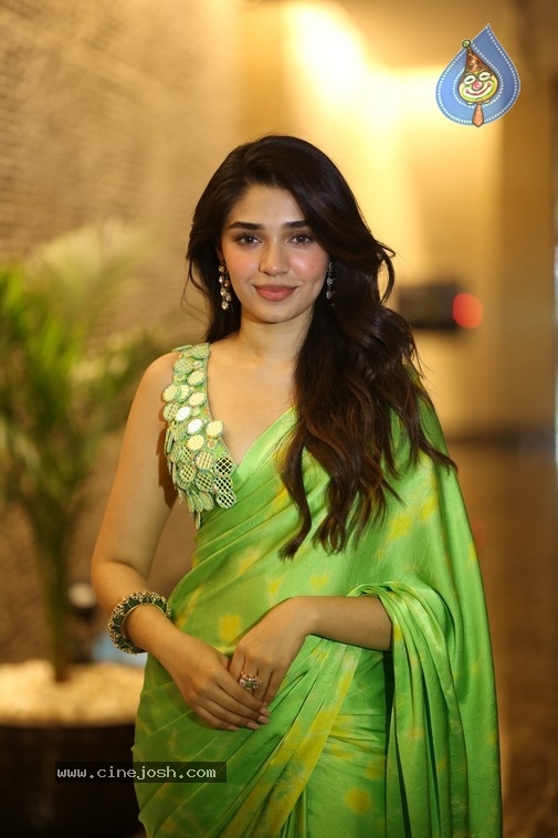 Krithi Shetty Photos - 10 / 21 photos