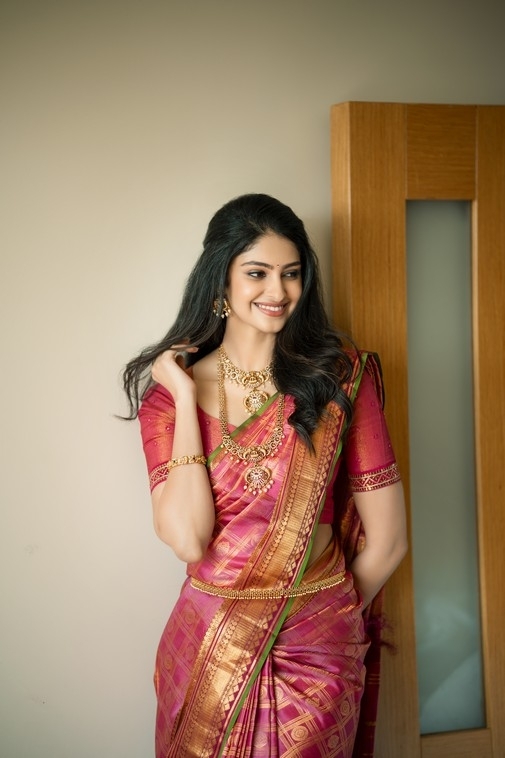 Manasa Varanasi Photos - 4 / 15 photos