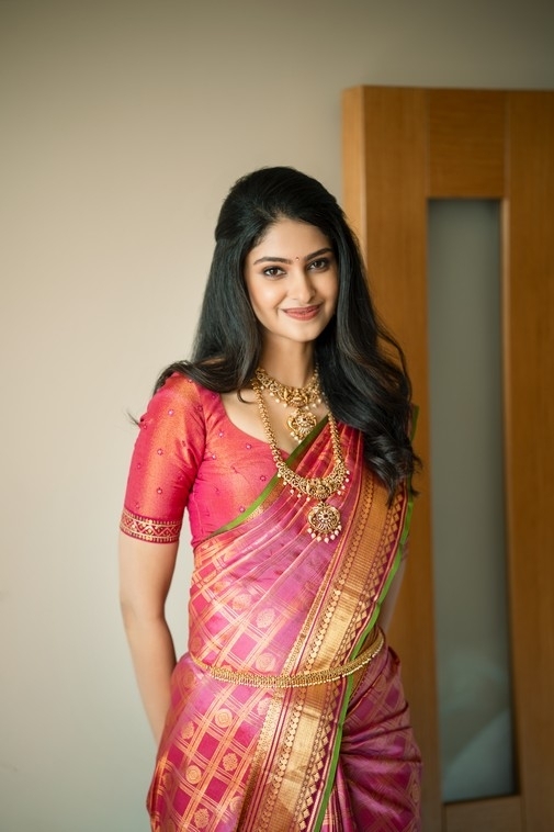 Manasa Varanasi Photos - 7 / 15 photos