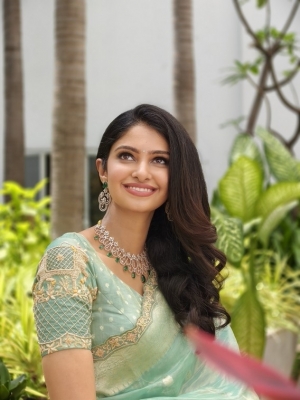 Manasa Varanasi Photos - 12 of 15