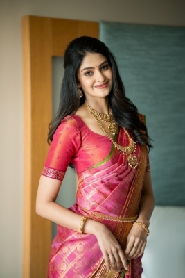 Manasa Varanasi Photos - 13 of 15