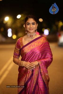 Mrunal Thakur Photos - 2 of 7