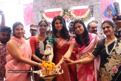 Manasa Varanasi Launches Anutex Mall - 3 of 21