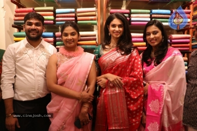 Manasa Varanasi Launches Anutex Mall - 10 of 21