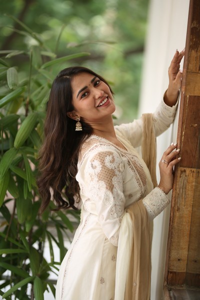 Dhashvika Kinthalli Photos