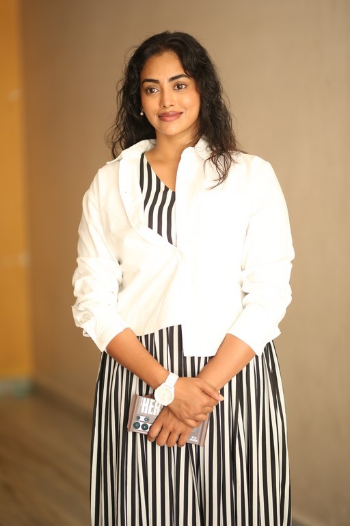 Kamakshi Bhaskarla Phptos