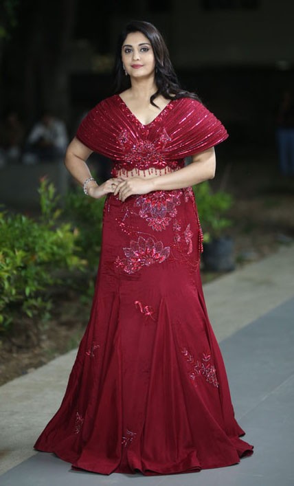 Surbhi Photos