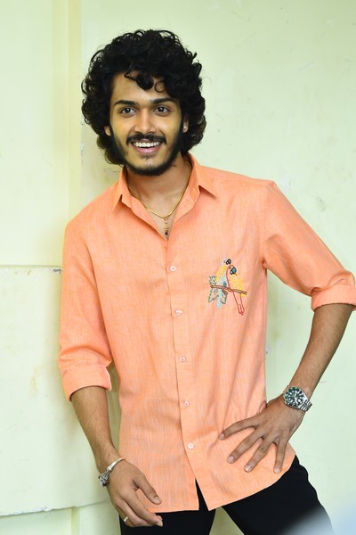 Thella Kaagitham Movie Teaser Launch Photos